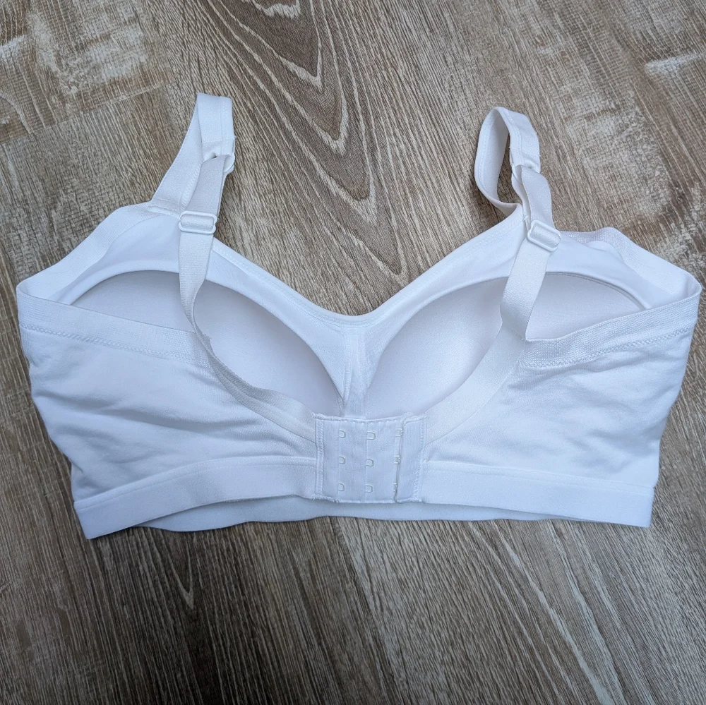 NEW Warner's White Easy Does It Underarm Smoothing Wirefree Bra Size Large